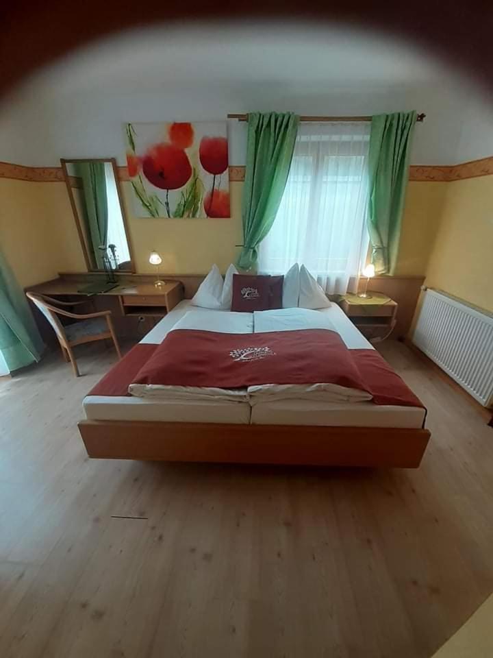 Landhotel Waldmuehle Sankt Georgen im Attergau Eksteriør billede