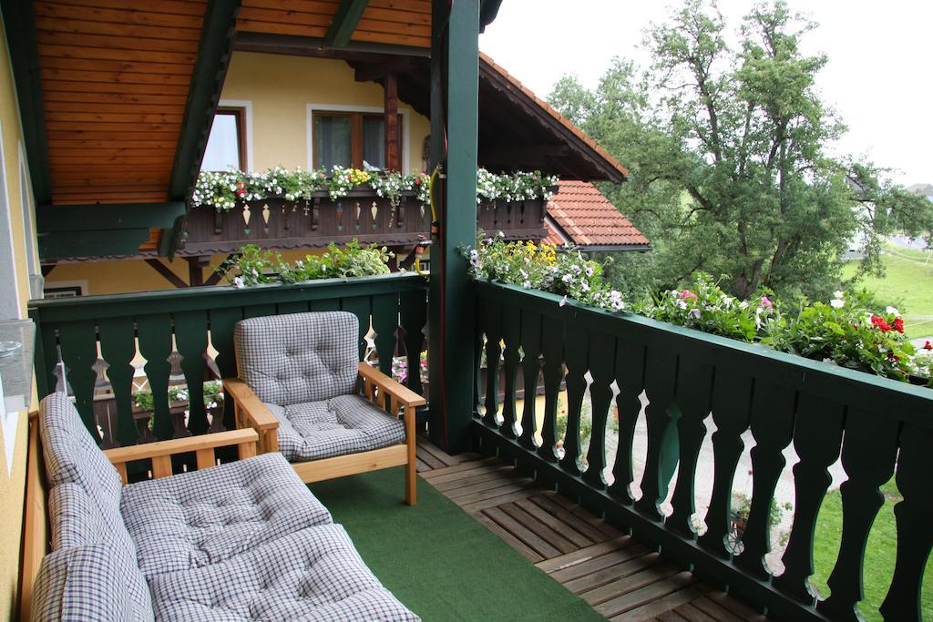 Landhotel Waldmuehle Sankt Georgen im Attergau Eksteriør billede